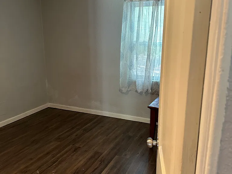 10529 Keuka Dr — Photo 4
