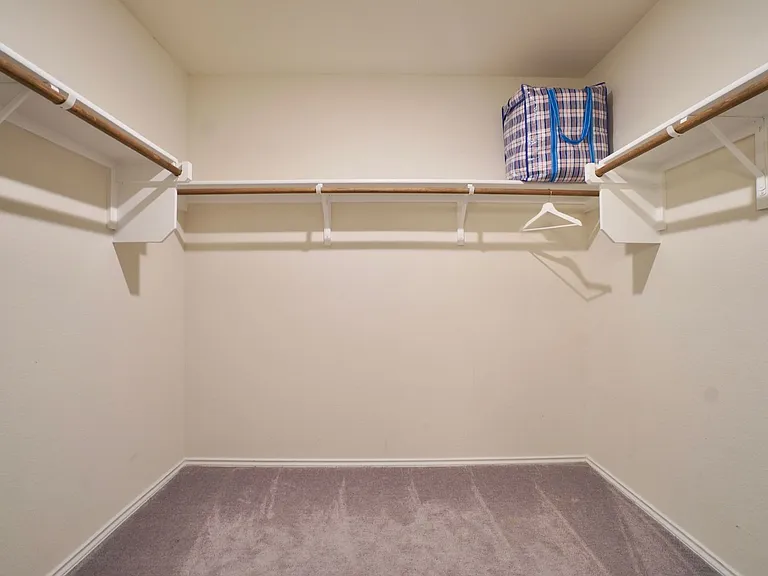 11112 Mestengo Dr — Photo 22