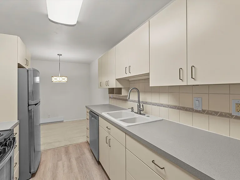 3239 80th Ave SE #402 — Photo 11