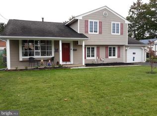 807 Lexington Dr, Turnersville, NJ 08012