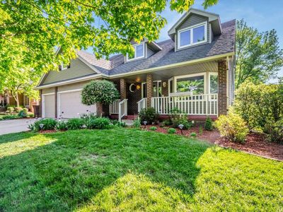 817 58th St, West Des Moines, IA, 50266