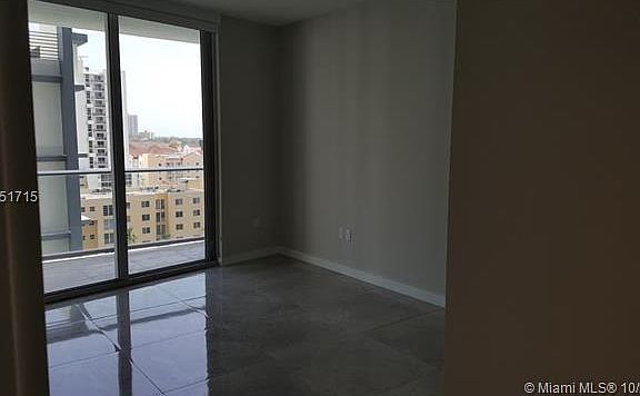 4th image of 1010 SW 2nd Ave Unit 801