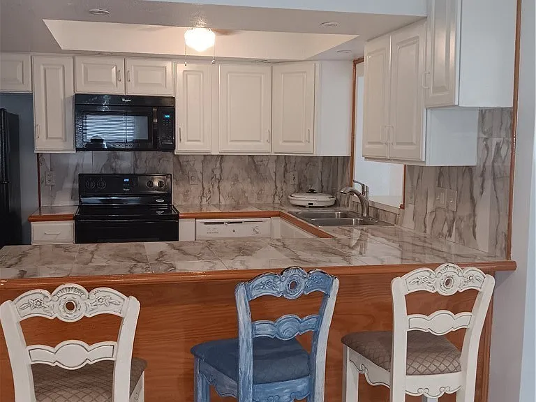 451 Marsh Ave #B — Photo 5