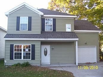 2nd image of 1521 Laurel Ave