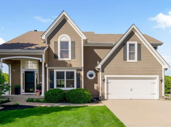 7530 N Skiles Ct, Kansas City, MO 64158
