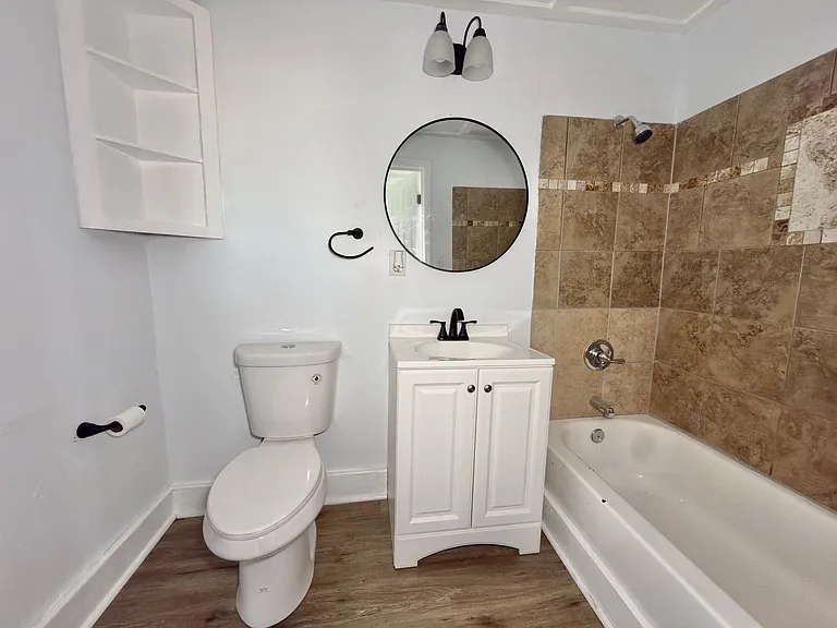 5912 Elmwood Ave — Photo 6