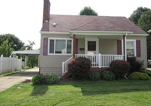 1st image of 818 Lawrence Ave