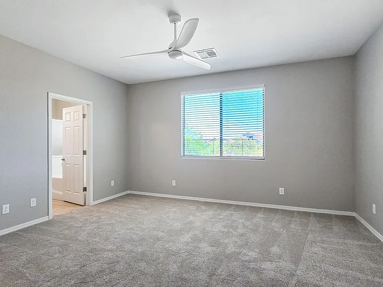 17878 W Desert Wind Dr — Photo 14