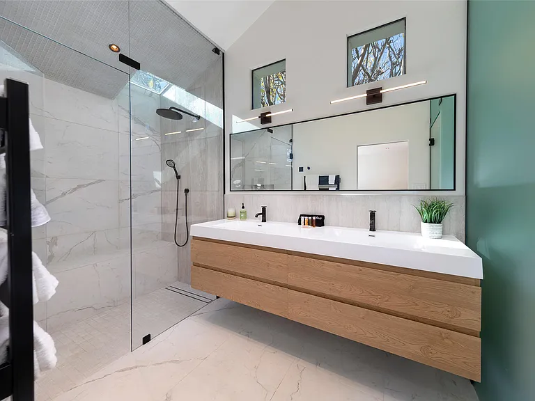 1212 Shoreline Dr — Photo 12