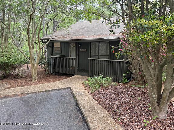 3rd image of 185 Eagle Peak Cir