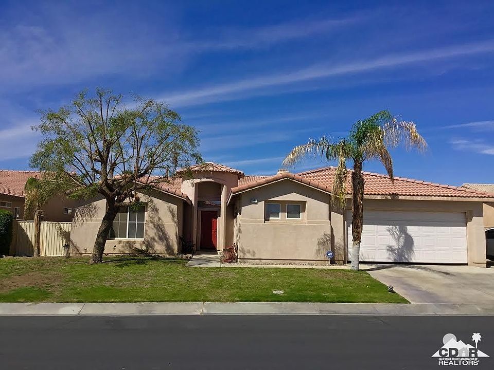 1st image of 81174 Mariposa Cir