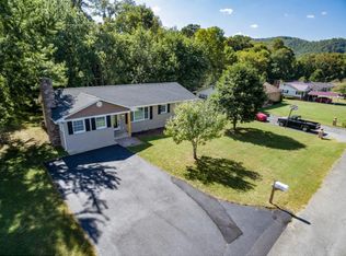 108 Meadowbrook Dr, Erwin, TN 37650
