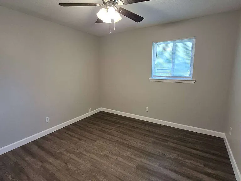 217 Sweetland Dr #6 — Photo 11