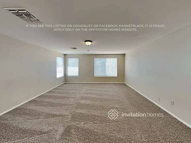 11821 W Laurel Ln — Photo 15