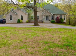 191 Equestrian Rd, Ozark, MO 65721