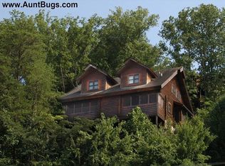 845 Golf View Blvd, Pigeon Forge, TN 37863