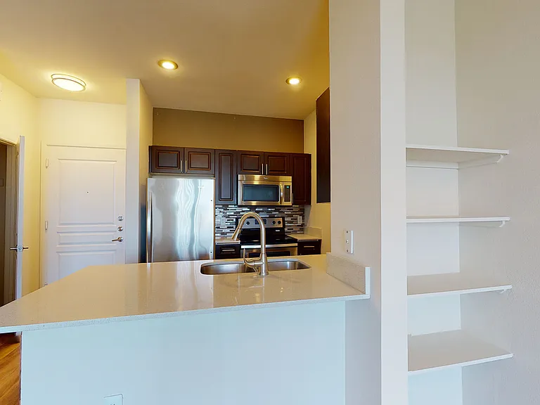 Residences at the Domain — Photo 49