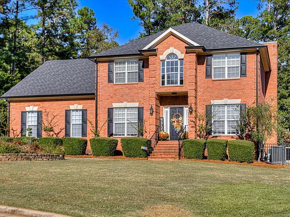 3rd image of 719 Deerwood Place