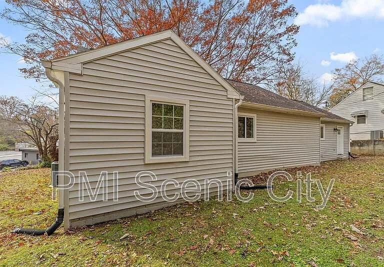3919 Weldon Dr — Photo 32