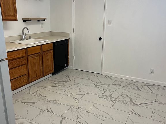 2nd image of 2226 Banyan Way