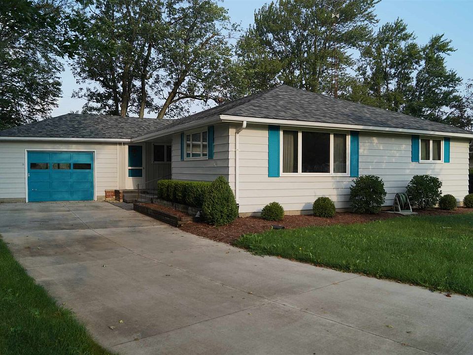 1st image of 8001 N Winwood Dr
