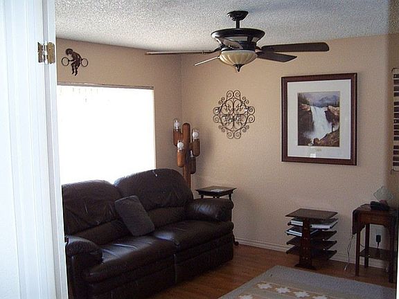 Large 4th Bedroom for lots of flexibility