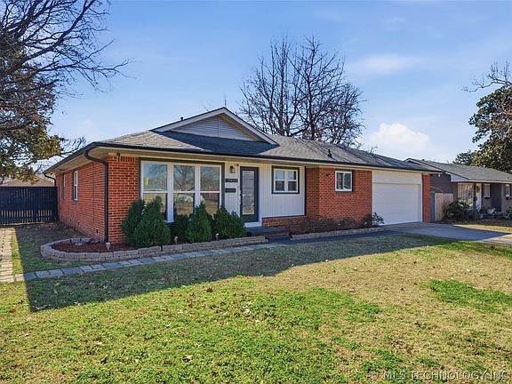 2nd image of 3932 E 51st Pl