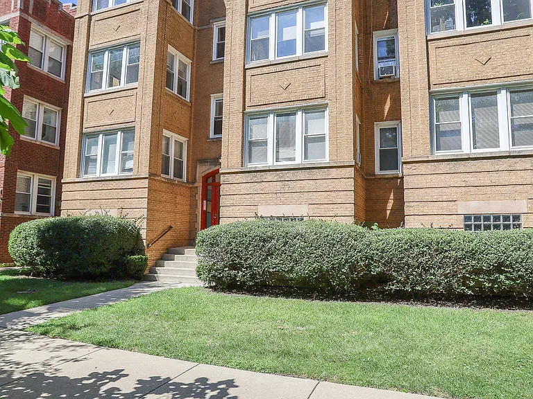 1300 W Albion Ave #1A — Photo 8