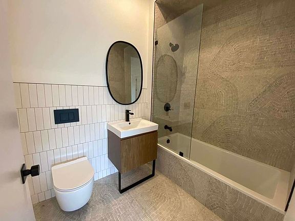 5th image of 420 Tompkins Ave #413