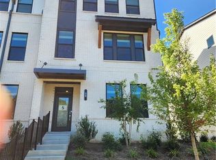 20 Peeples Dr, Lawrenceville, GA 30046