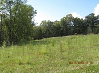 197 Vinegar Knob Rd, Clintwood, VA 24228