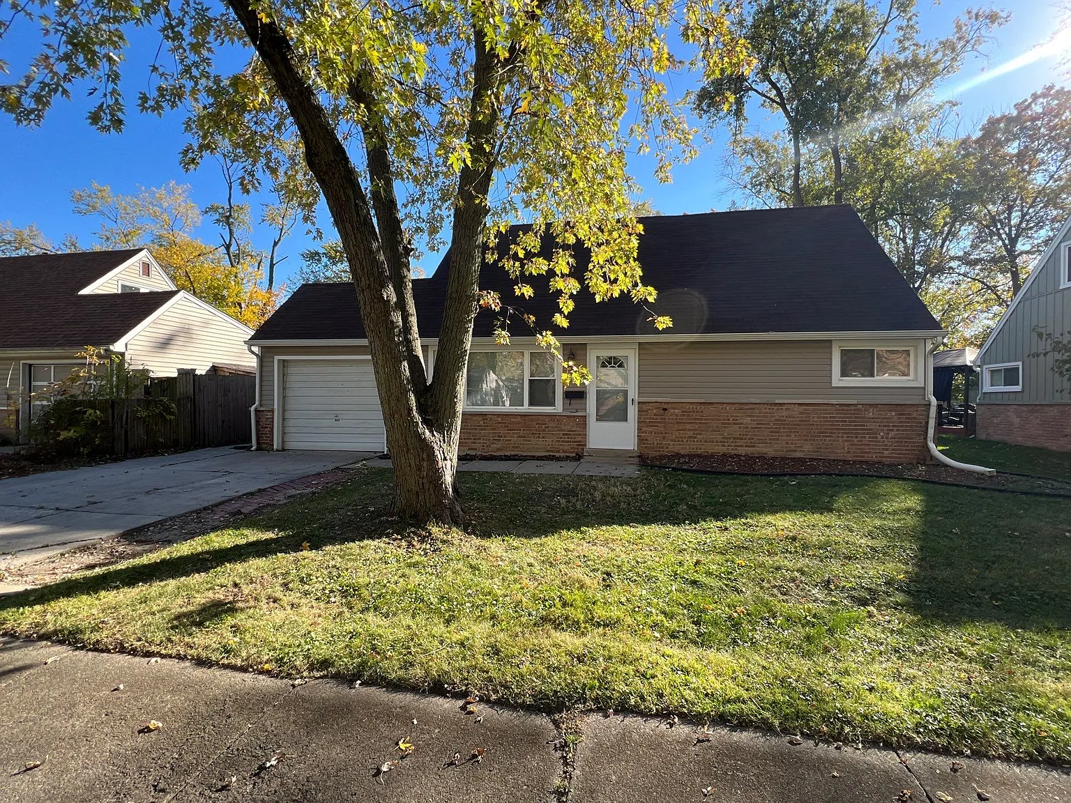 413 Watseka St photo 1