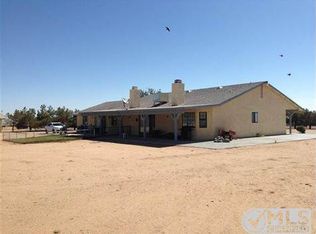11354 8th St, Hesperia, CA 92345