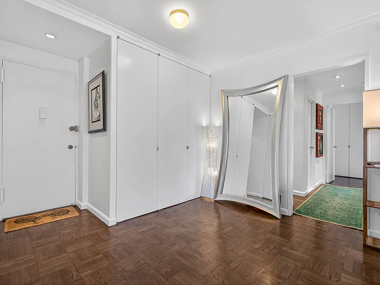 203 E 72nd St #19C — Photo 11