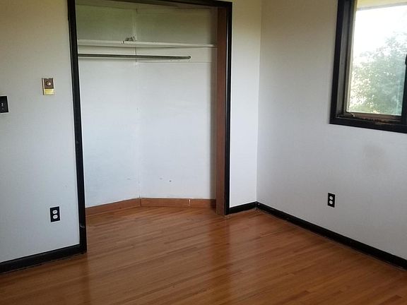 4th image of 101 N Langston St