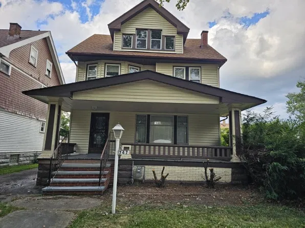 747 Thornhill Dr, Cleveland, OH 44108