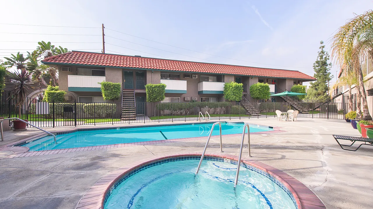 Windwood Apartments — Photo 4