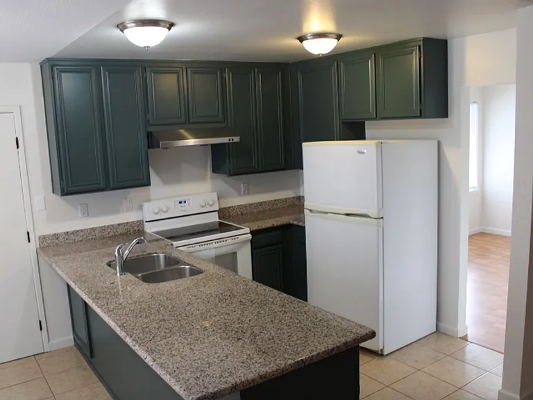 2152 Bluejay Cir — Photo 16