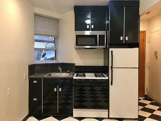 Rented by Landmark Resources | media 17