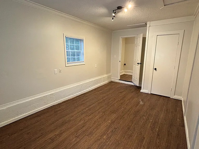 2725 N Boulder Ave — Photo 17