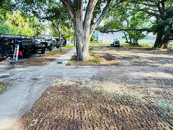 3rd image of 302 N ALBANY AVENUE LOT 8