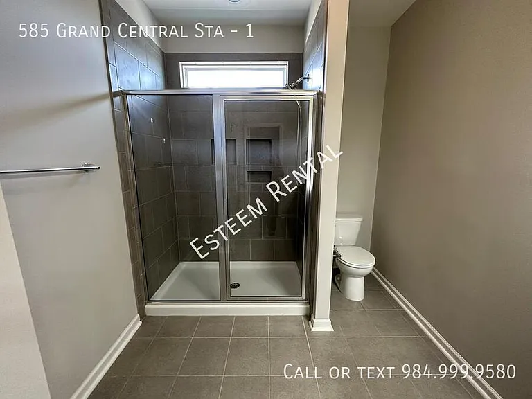 585 Grand Central Sta #1 — Photo 24