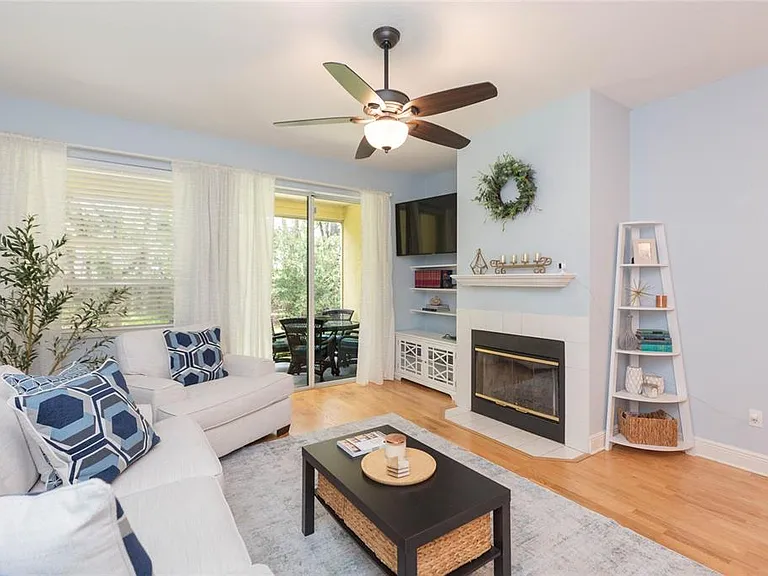 1050 Starkey Rd #104 — Photo 15