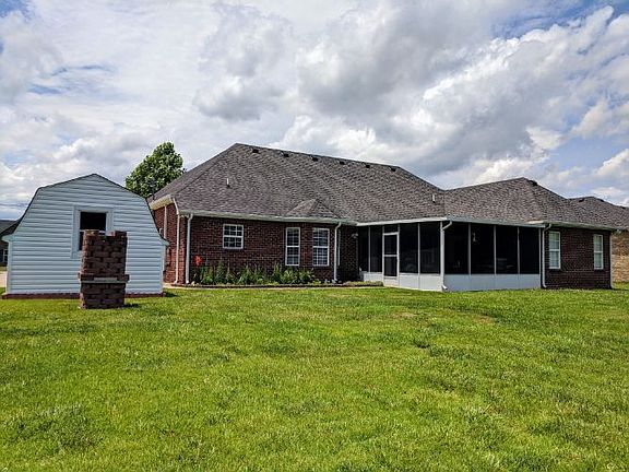 5th image of 1026 Coral Dr