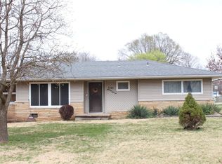 3141 E Beaumont St, Springfield, MO 65804