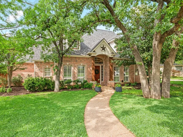 941 Canterbury Ln, Keller, TX 76248