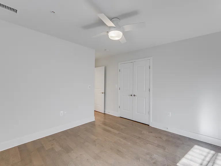 2205 40th Pl NW #1 — Photo 5