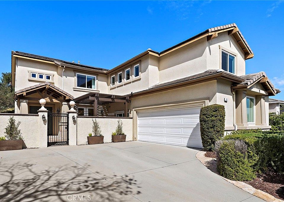 1st image of 12 Kingfisher Ct