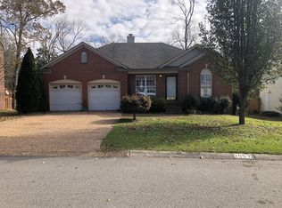 1952 Dunedin Dr, Old Hickory, TN 37138