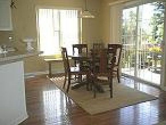 5th image of 179 Hampshire Dr